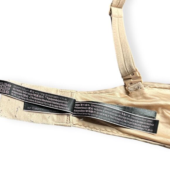 VICTORIA’S SECRET Women’s Nude Very Sexy Push-Up Bra Size 38D - Picture 5 of 5